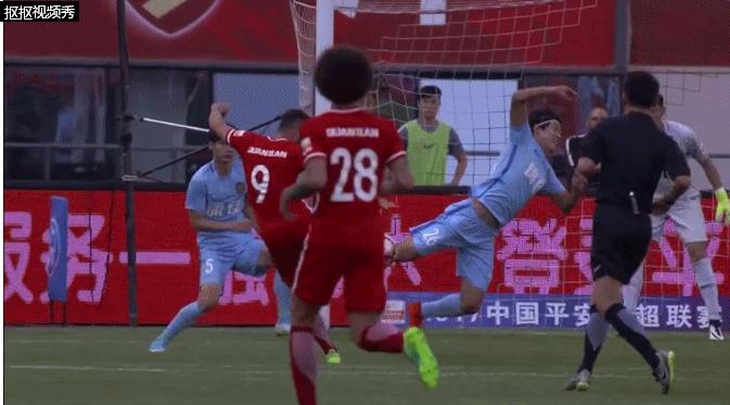 中超裁判再现1超奇葩误判,李毅2019中超