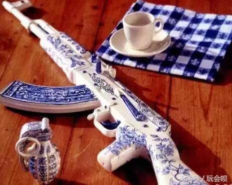 最近爆火全网的青花瓷,搞笑青花瓷器古玩鉴定视频