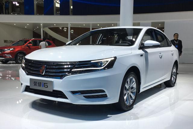 荣威i6耗油打破吉尼斯纪录,荣威i6加满油能跑多少公里