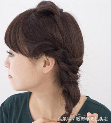 简单的发型给你带来不一样美,很引人注意的发型简单又好看