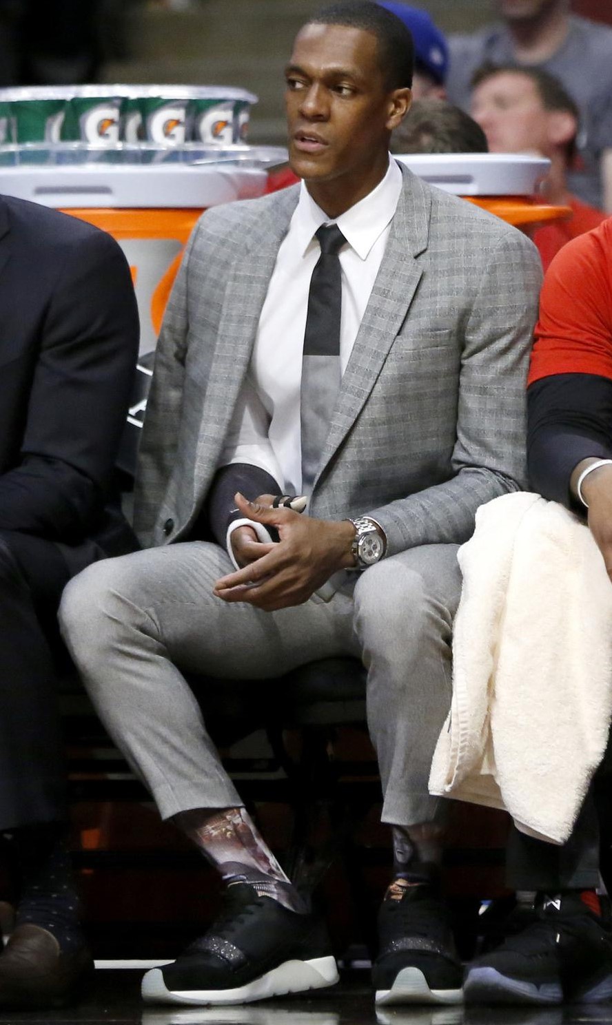 就因为这一双球鞋，季后赛的格局被改变