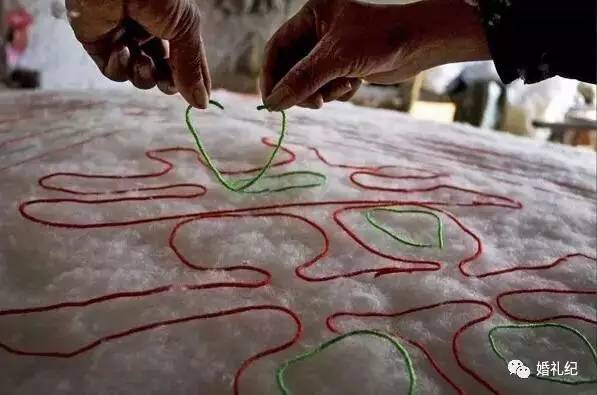 女方陪嫁毛毯算被子总数量吗,女方陪嫁皮箱高档可放被子