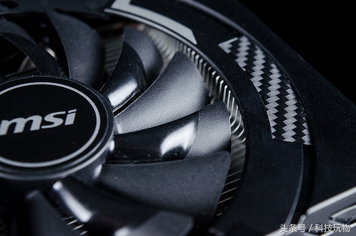 小体积显卡,gtx1060.5g与gtx1060.6g显卡对比