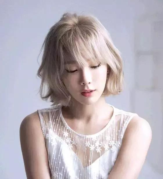 安迪减龄发型,安迪发型图片教程盘点