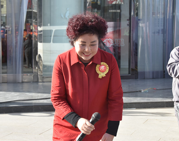 定州大世界大宴三天环卫工人