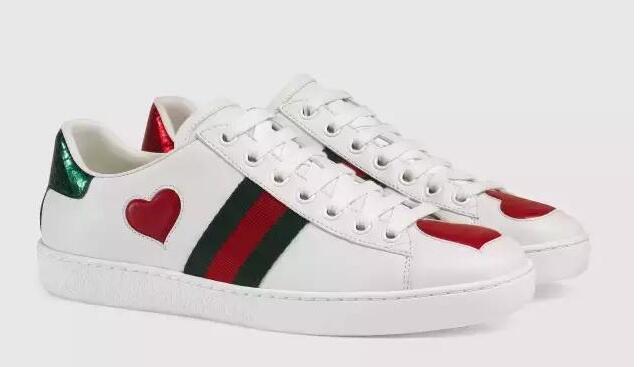 gucci帆布鞋与小白鞋 (gucci很火的一双鞋)