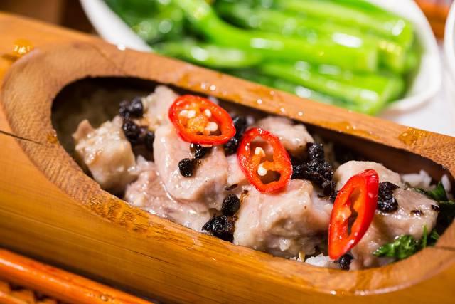 它要做江南西的兰桂坊！凌晨4点，还有很多人不肯回家……