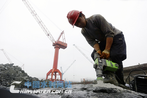大藤峡水利枢纽左岸工程,大藤峡水利枢纽工程施工现场视频