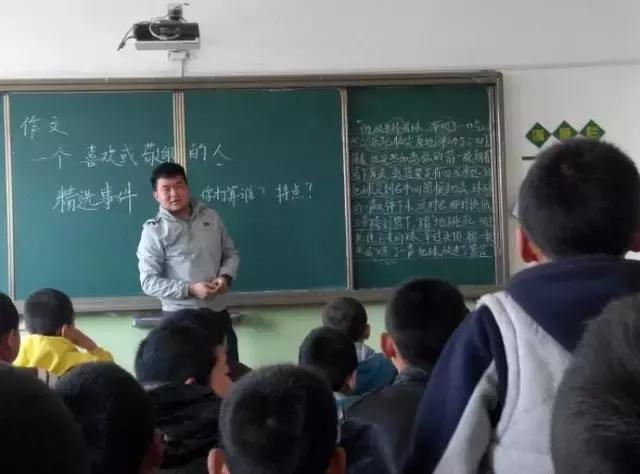 阜阳这所中学要换高科技“黑板”，能放视频，不用粉笔能写字！