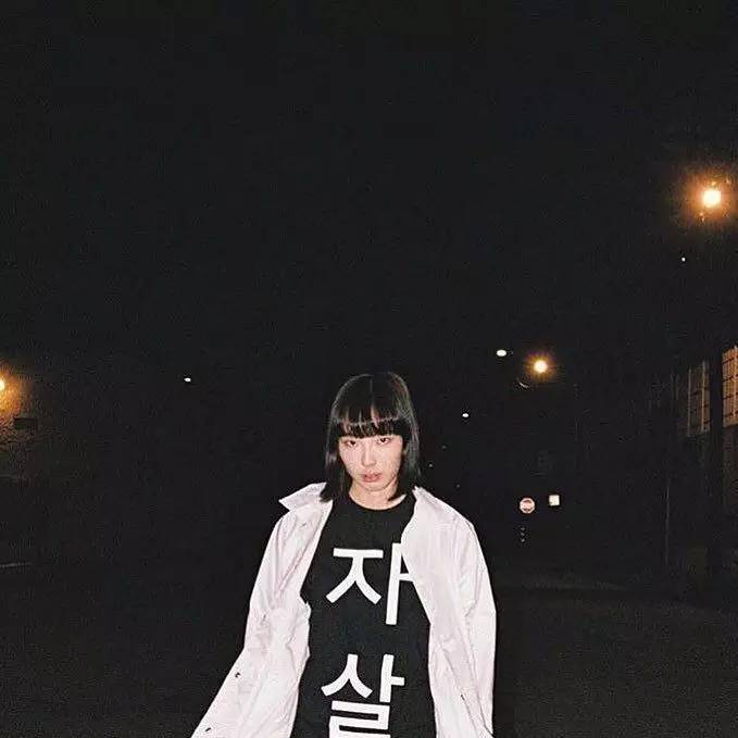 5分钟赚100万美金的潮流单位，幕后主脑竟然是一个不受欢迎的怪人？