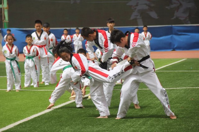 济南市中区小学春季运动会,狂欢嘉年华表演