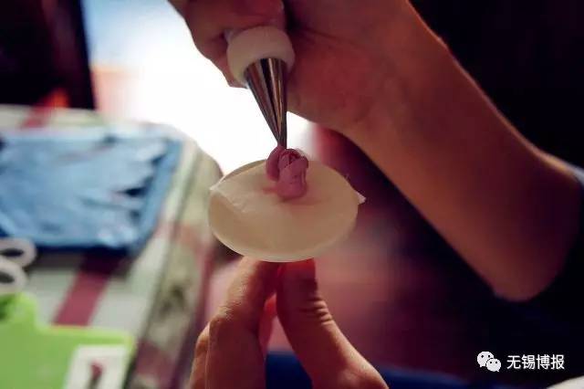 一个自律的烘焙师,一名业余的烘焙师