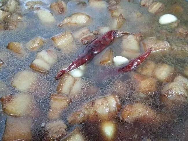 怎么烧出软烂的红烧肉,红烧肉软糯入口即化