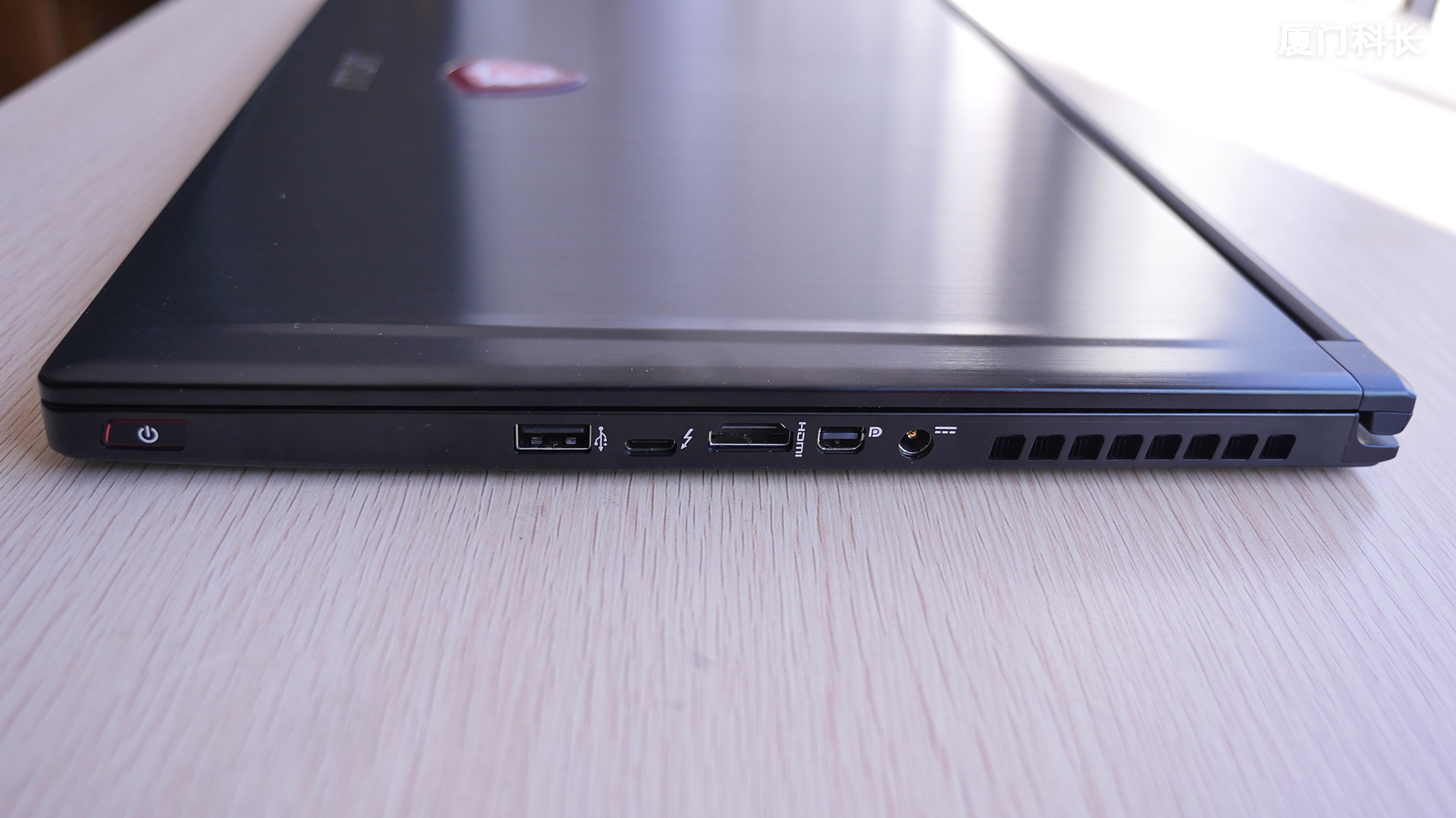 微星gs灯光,微星gs60性能