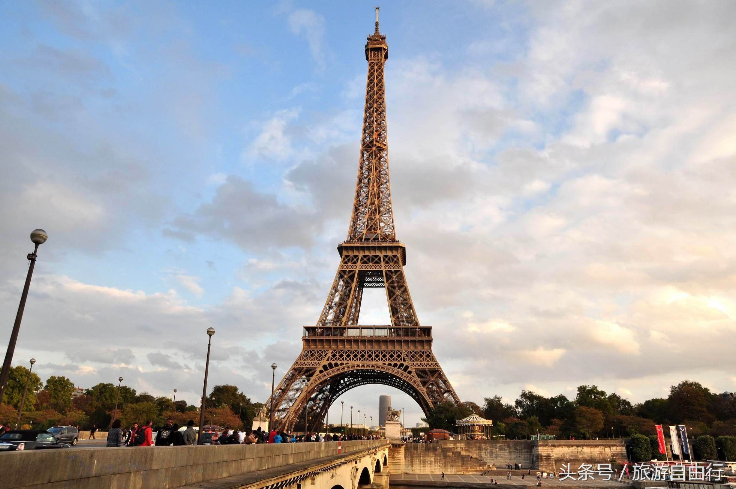 法国巴黎的著名景点和风土人情 (法国巴黎有哪些著名的旅游景点)