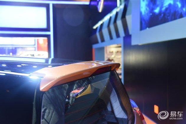 买轿车合适还是买越野车合适,买轿车好还是suv家用代步