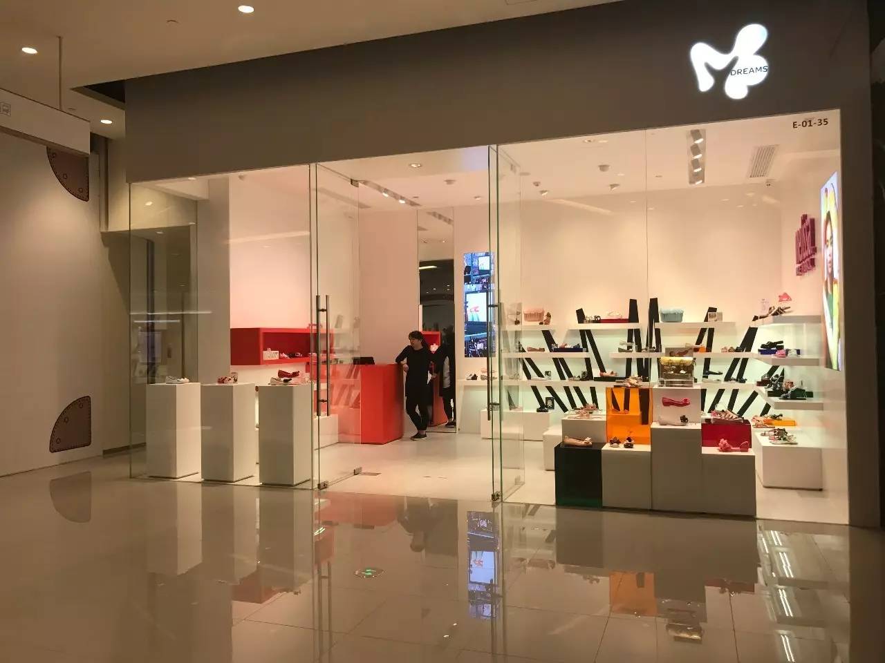 上海来福士是什么商场,魔都上海长宁来福士