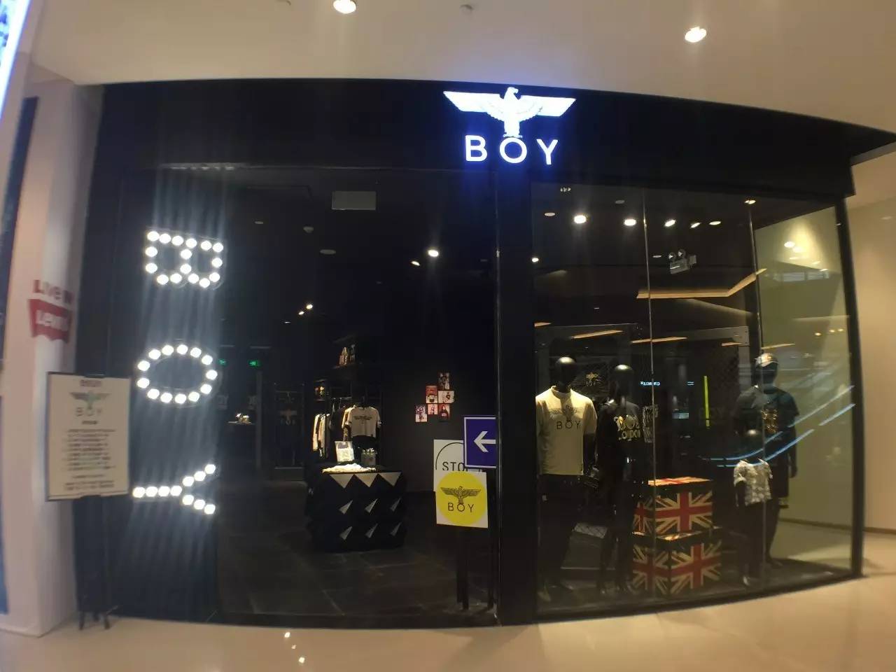 上海来福士是什么商场,魔都上海长宁来福士