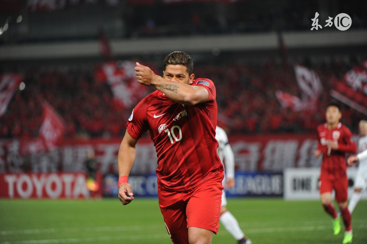 中超上港8:0大连一方,中超史上最严重冲突上港