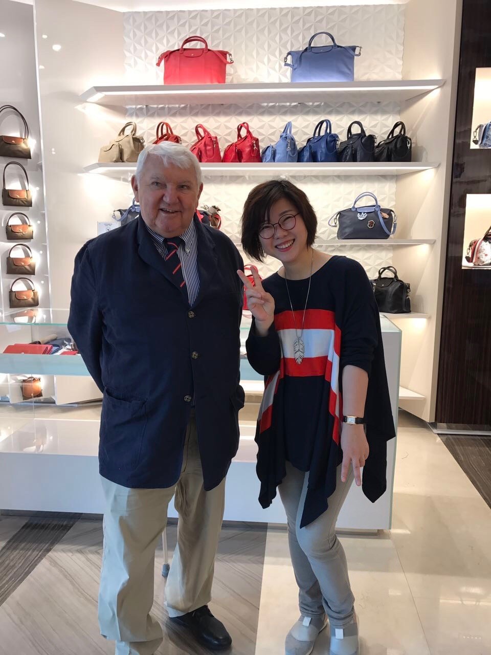 longchamp包推荐 (longchamp法国平价包)