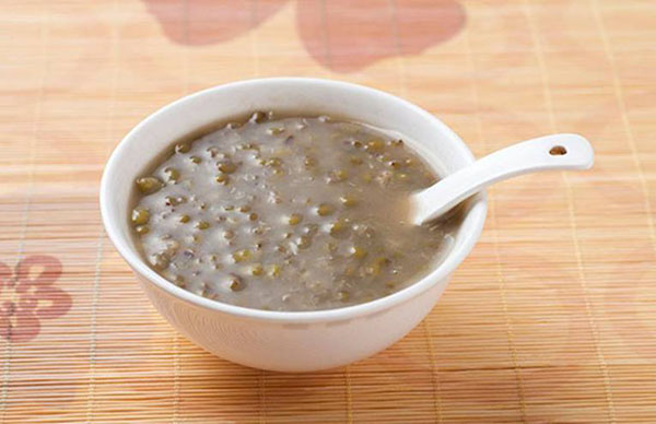 口腔溃疡高发季节应做好预防工作,预防口腔溃疡的最佳方法