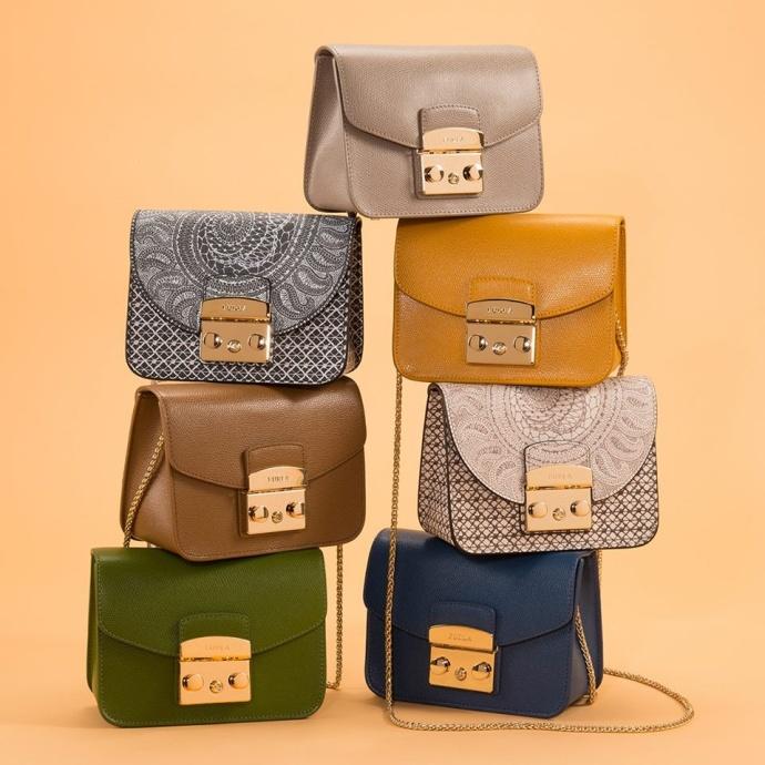 鑺欐媺鐖嗘,鑺欐媺鍒橀洴鍚屾