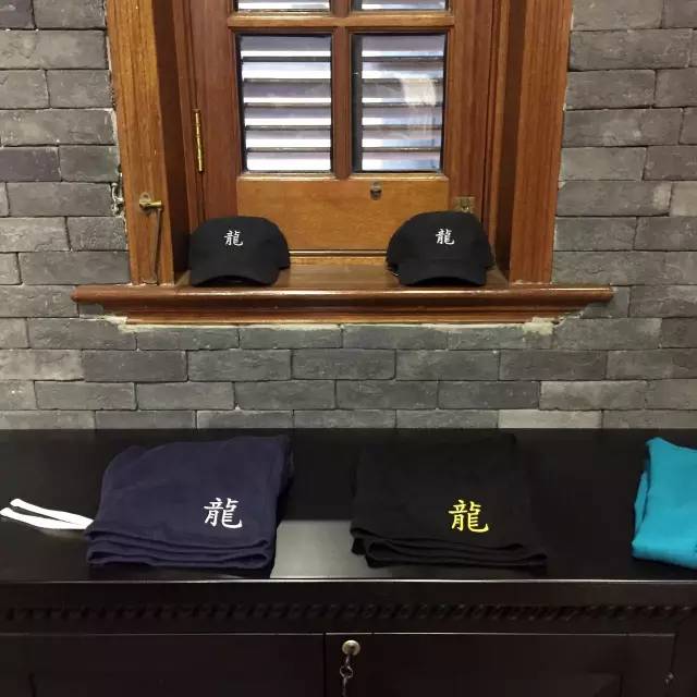 潮流穿搭在哪买衣服,潮人出没的衣服网上怎么买