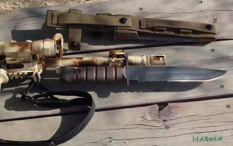 中、俄、美三国*用军***刀刺**改进之路：总有一款完爆三棱*刺军**