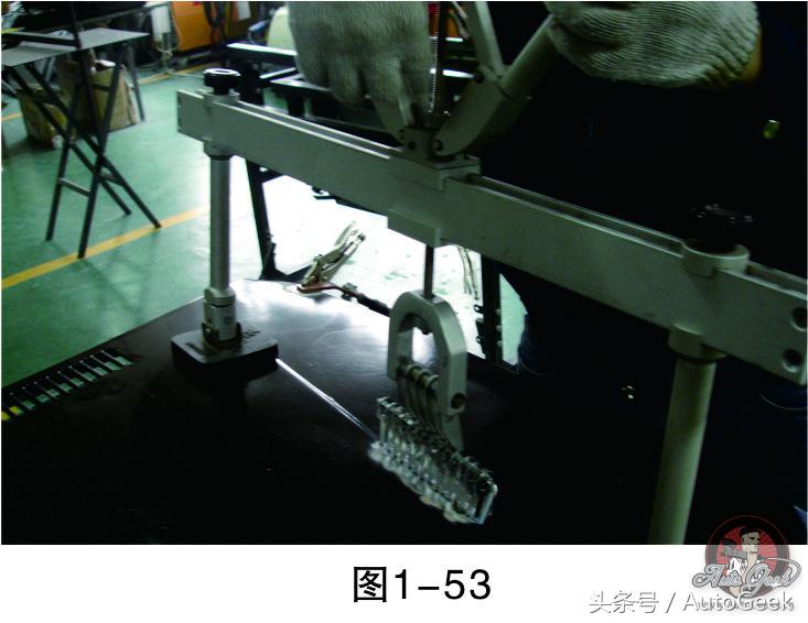 汽车发动机盖钣金凹陷修复,汽车引擎盖钣金修复视频教程