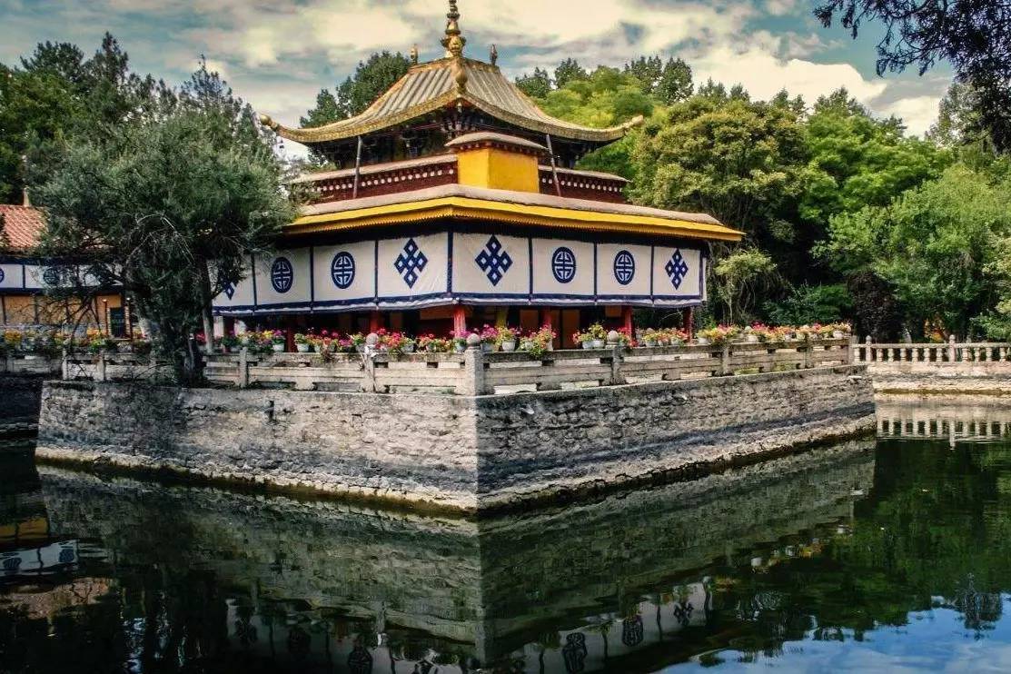 拉林高速与318国道区别,318最美拉林高速