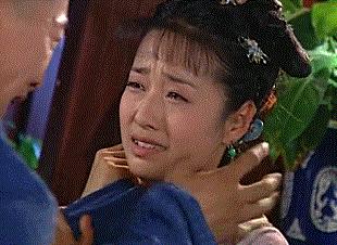 信用卡到期了钱没还清还能续卡吗,信用卡到期续卡必须要全部还上吗