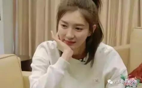 江疏影和娜扎怎么选择,江疏影娜扎海边度假