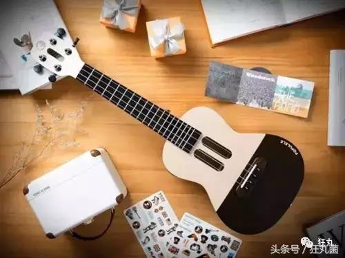 想玩转音乐却不会乐器？这钢琴手套和吉他让你瞬间开一场演奏会！