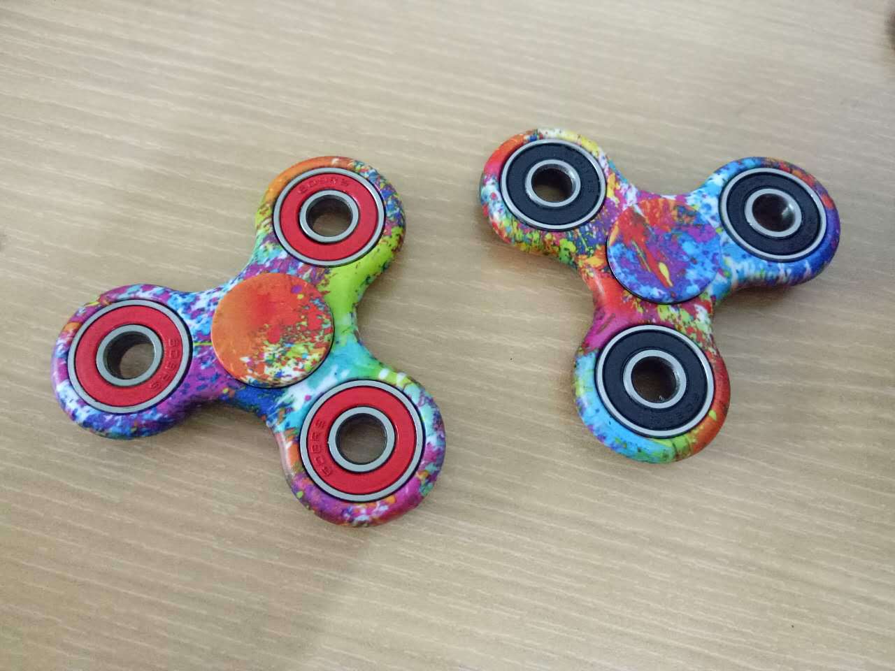 指尖陀螺减压,指尖陀螺和指尖陀螺弹弓的区别