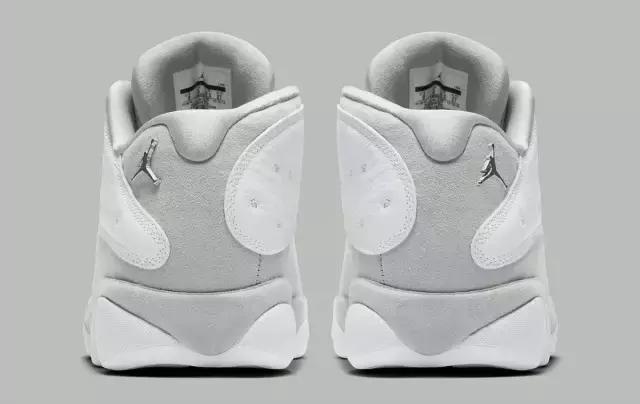 aj13鍜宎j11姣旇緝,aj11涓巃j13娴嬭瘎