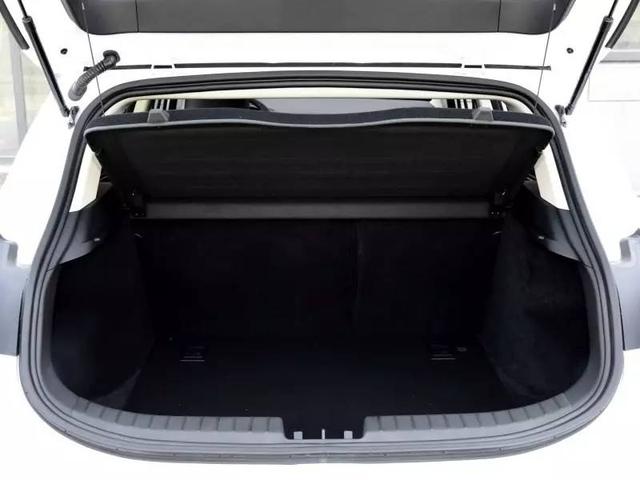 国产最美跨界suv新吉利帝豪gs评测,2017款吉利帝豪gs配置详情