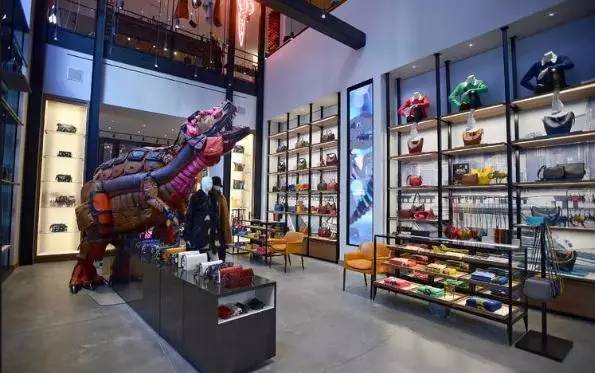 coach收购kate,coach和katespade是一个公司吗