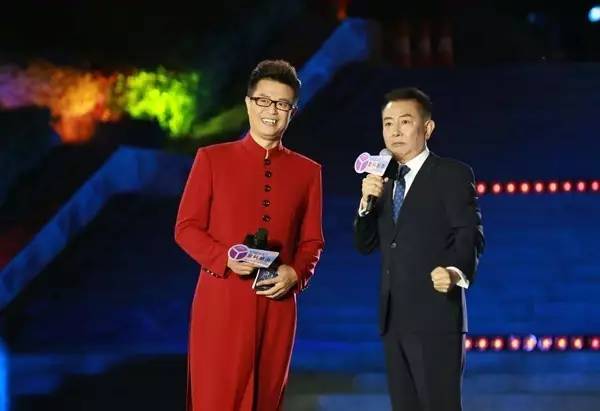 首战告捷大获全胜,初战告捷捷报频传