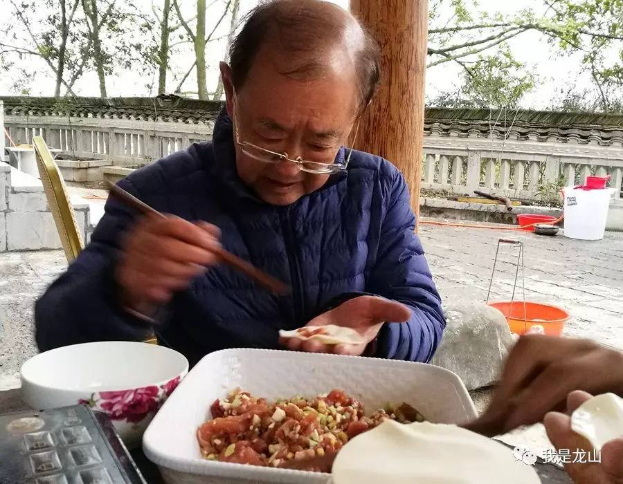 缇よ搐闆嗚仛,缇よ搐浜戦泦鍏辩瓚澶ф垚