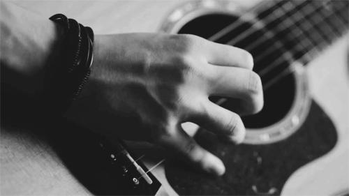 大学中肯定有这7潮人!土豪级的、省吃俭用的、还有买假货?