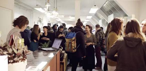 像借书一样借衣服，活捉一座神奇的图书馆！