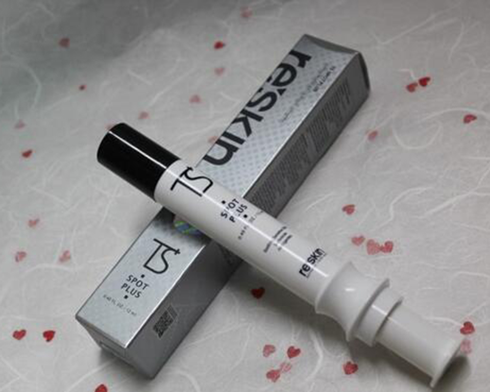 脸上突然长很多小痘痘是过敏吗,脸上过敏的痘痘怎样快速消除