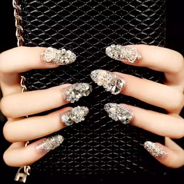 双手美甲贴怎么贴,超长又好看的美甲贴