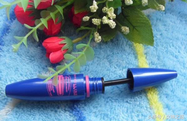 防晕染,不结块,李荣浩都能刷出卡姿兰大眼睛的睫毛膏