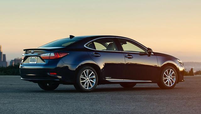 全车进口全时四驱内饰媲美保时捷,比君越高一个档次的车