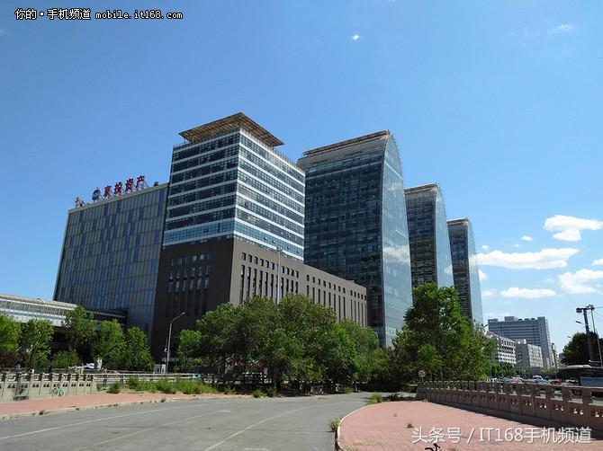 可能是坚果Pro最详细的体验：这手机好不好看完就知道了