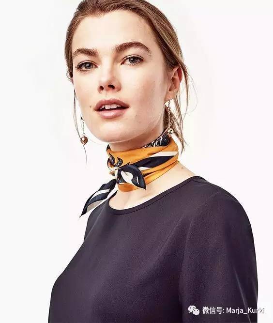 小方巾的时尚搭配,小方巾怎么系有高级感
