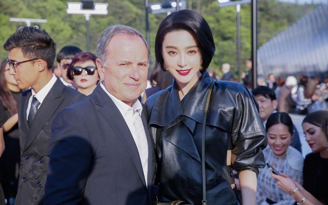 范冰冰短发bobo头亮相,范冰冰短发惊艳韩国