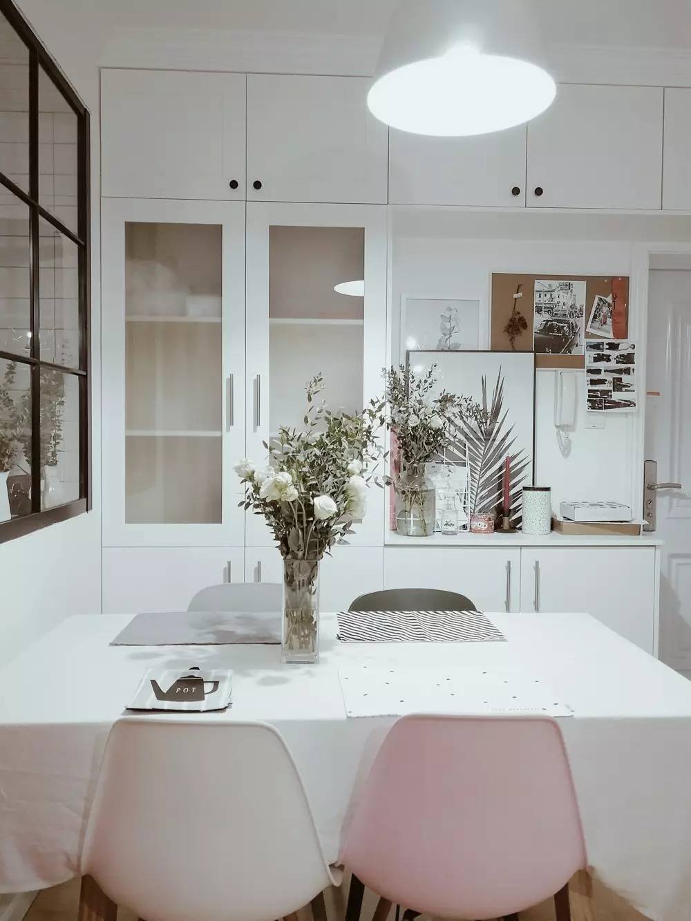 她改了两扇门，将家装成网图中的模样