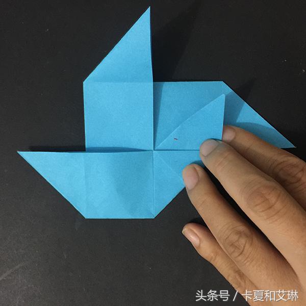 小鱼可以游的手工教程,会游的小鱼手工制作